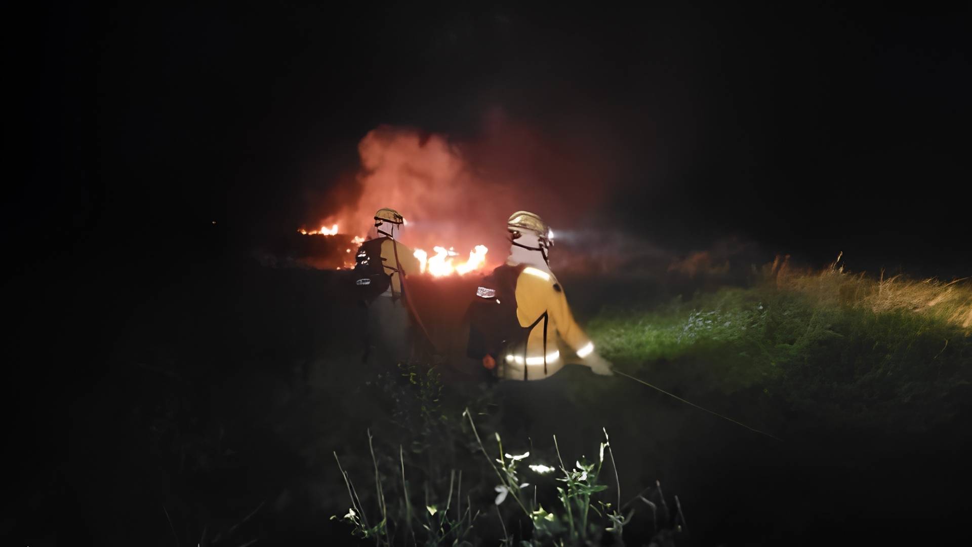 Incendio en Otuquis: 60 rescatistas combaten el fuego que cruzó desde la frontera con Brasil