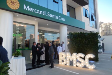 Banco Mercantil Santa Cruz inaugura su nueva agencia en Achumani