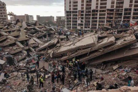 Venezuela logra el rescate de más de 6.400 personas tras los terremotos, pero reporta el ascenso en el número de muertos a 1.943