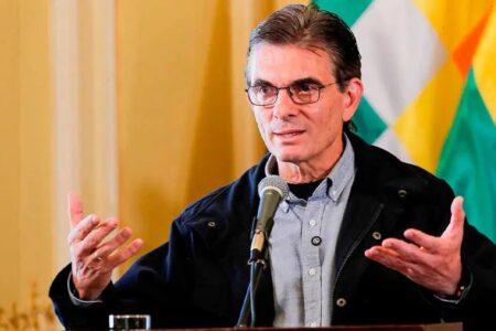 Rodrigo Paz: «El que se anime a bloquear nuevamente Bolivia sabe dónde estará luego, en la cárcel con Vicente Salazar»